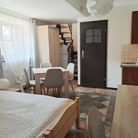 Goscinne Przy Altanie Konukevi 3*