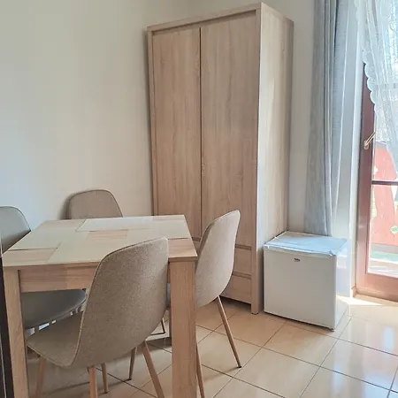 Goscinne Przy Altanie Konukevi 3*